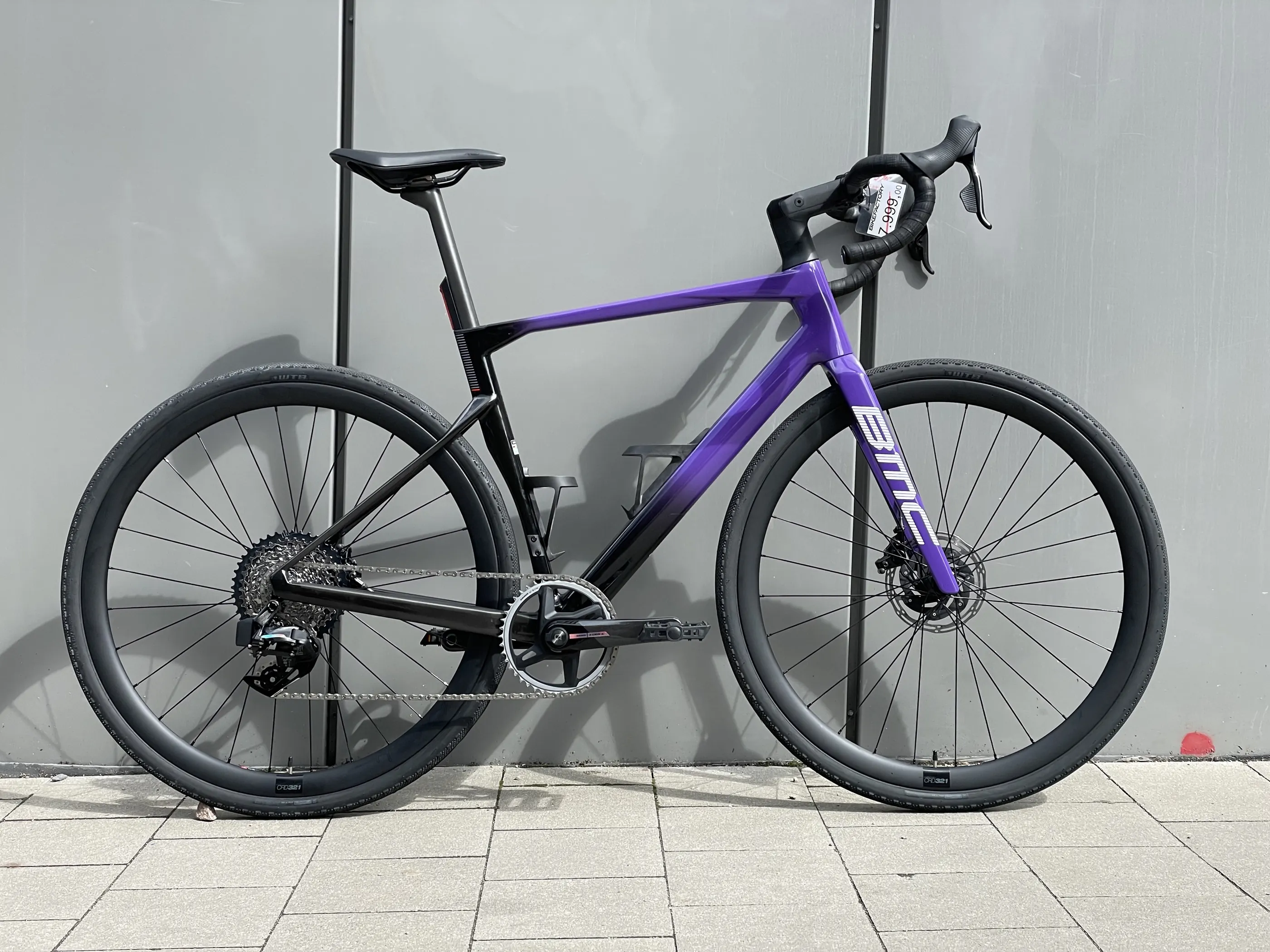 BMC Roadmachine 01 X ONE