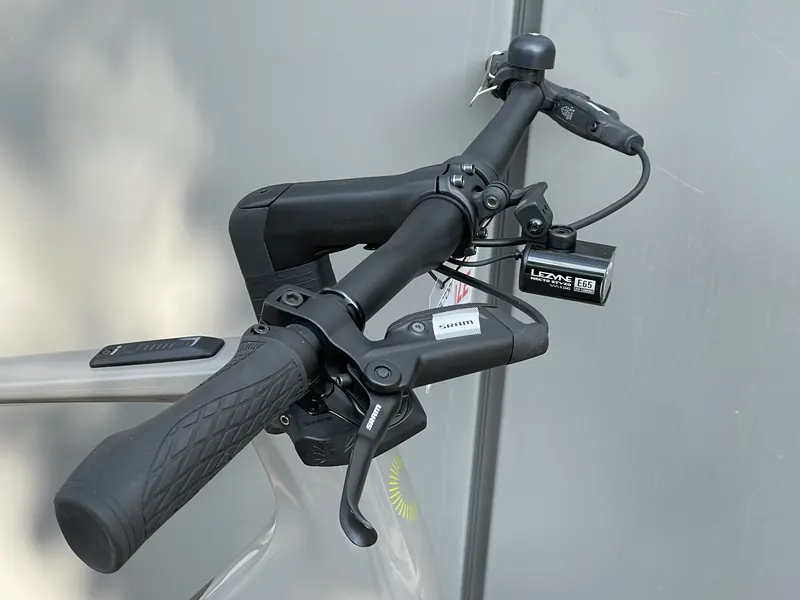 Cannondale Tesoro Neo Carbon 1