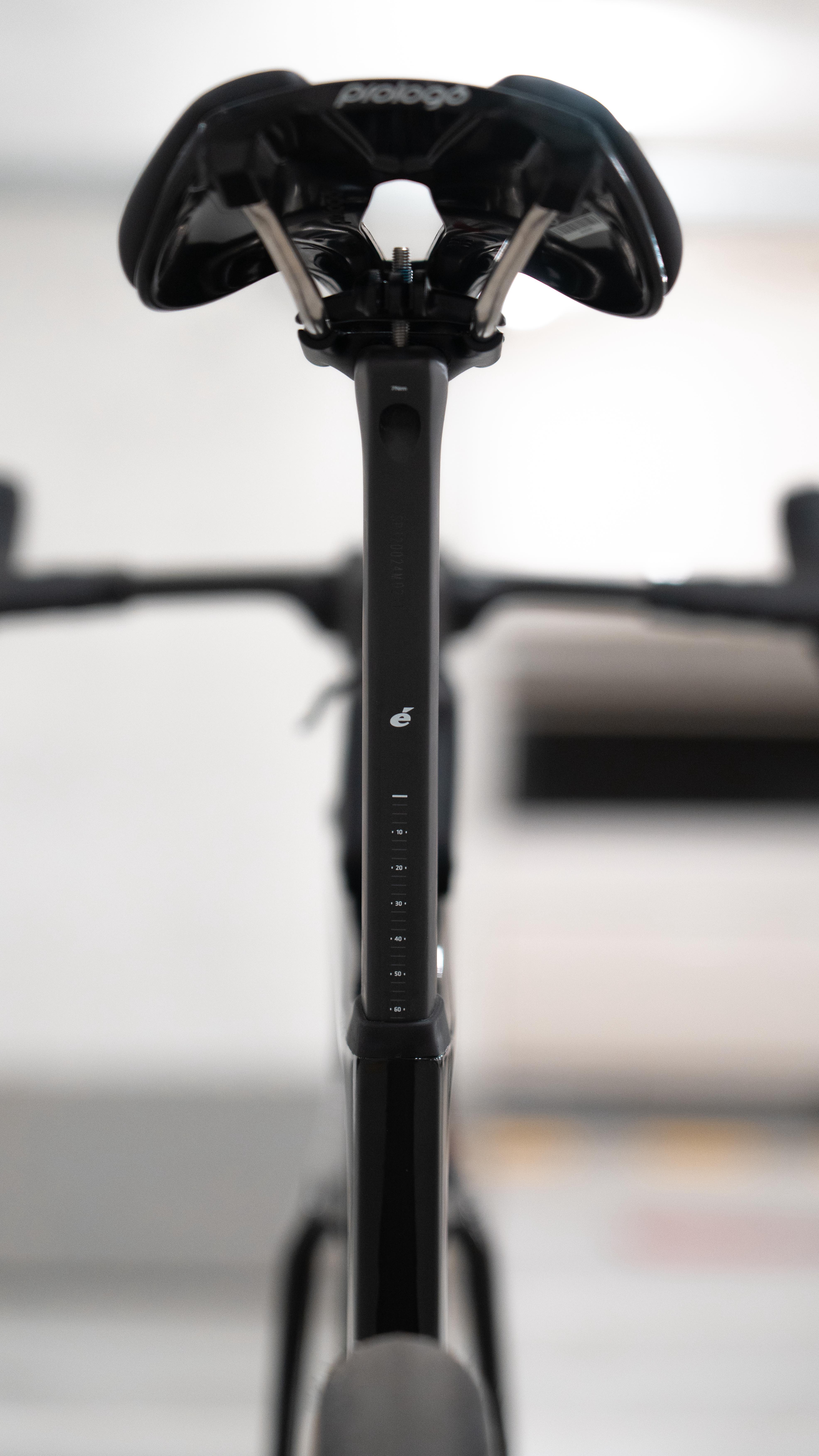 Holger weiß wie man das Rad einstellt und die richtige Position erreicht.
#bikefactory #cycling #cyclinglife #dreambuild #rennrad #roadcycling #roadbike #gravel #gravelbike #tourdefrance #lifebehindbars #bikefitting #hamburg